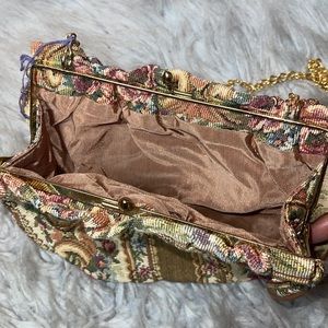 Vintage Floral clutch